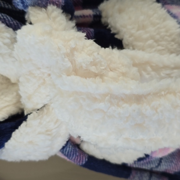 THEREABOUTS BLUE AND PINK PLAID GIRLS HOODED ROBE SIZE LARGE 14.5/16.5 PLUS - Picture 4 of 9